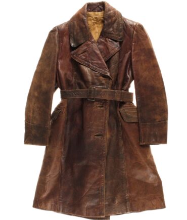 vintage German woman leather trench 40s