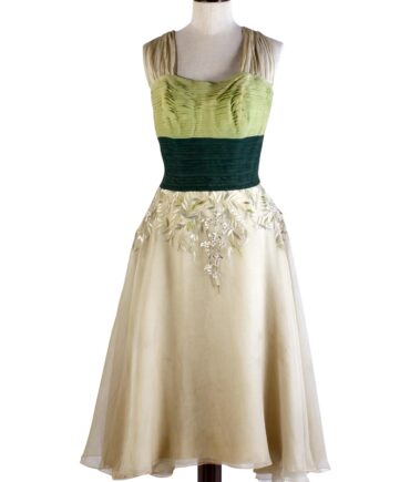 Antique and vintage Women's Clothing
